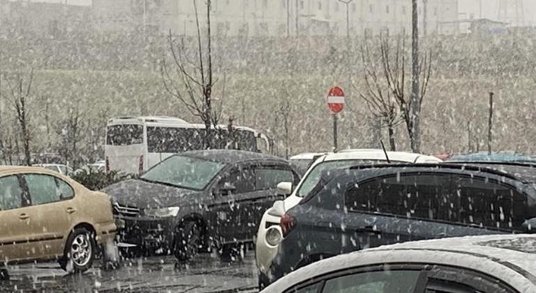 Son dakika... Meteoroloji'den yeni uyarı! İstanbul'da kar etkisini artıracak, bu geceye dikkat