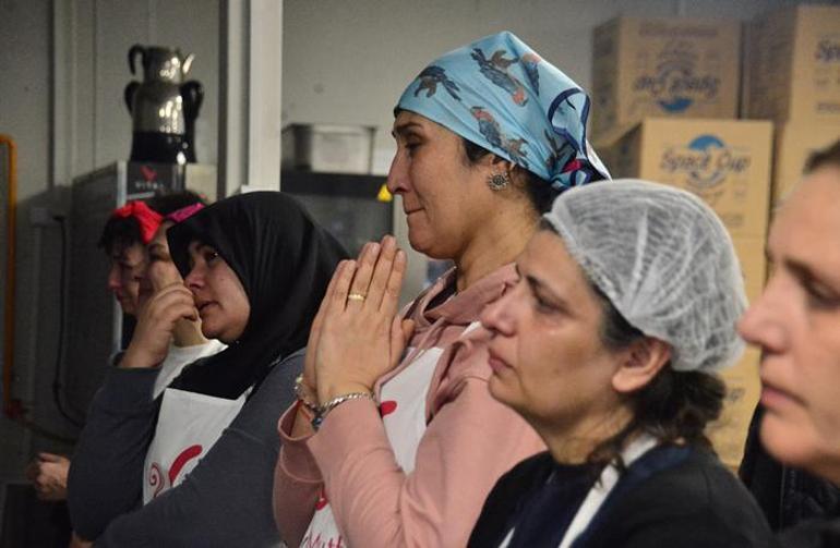 Asrın felaketinin 1'inci yıl dönümünde taziye yemeği hazırlığı! 'Acının tarifi yok'