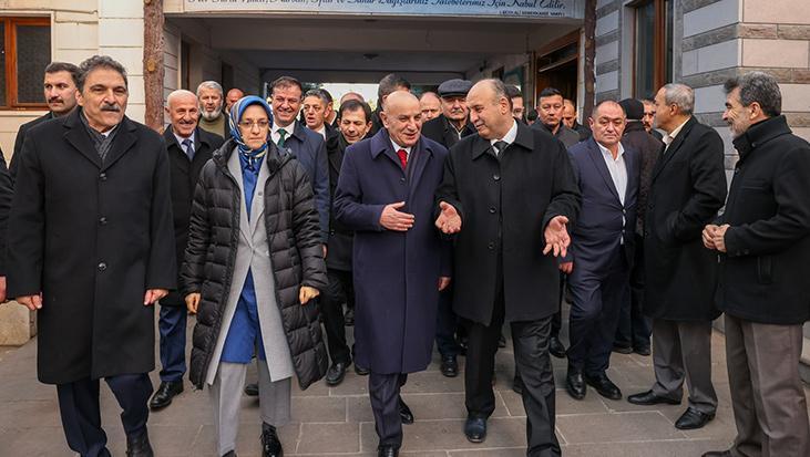 Turgut Altınok: Ankara’nın hizmetkarı olacağız