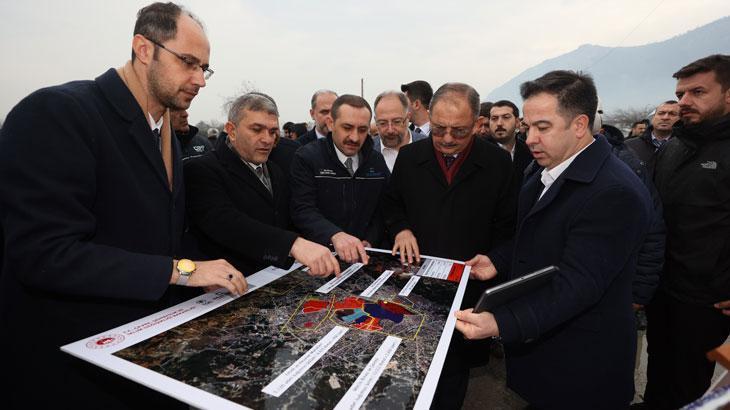 Bakan Özhaseki açıkladı! Depremzedeler yeni evlerinde