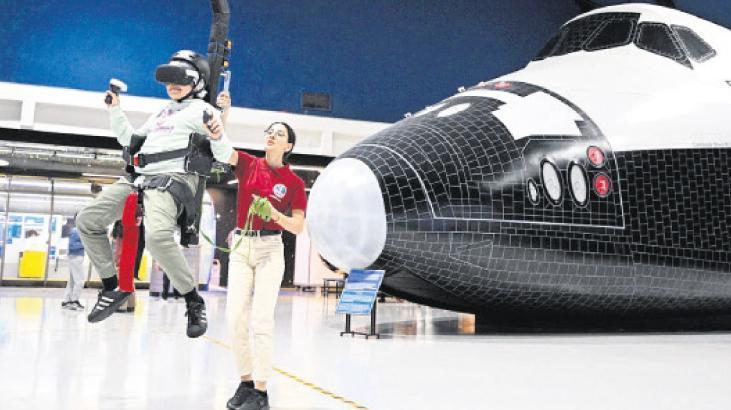 ‘Uzay’ı yazıp resmedecekler