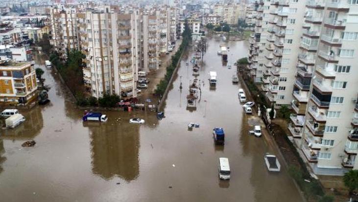 Antalya’da sel felaketi: 3 ilçede okullar yarın tatil