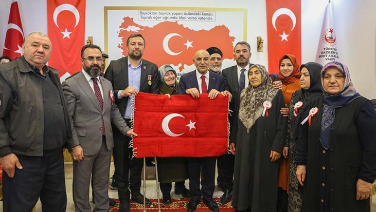 Turgut Altınok: Son 5 yıldır şehit mezarlıkları temizlenmedi