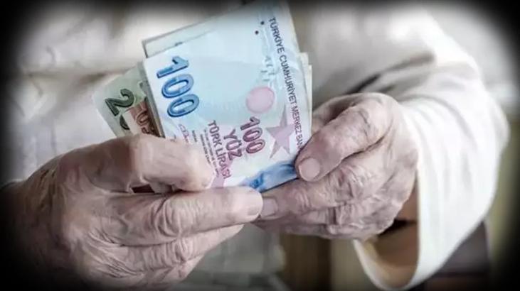 Emekli ikramiyesi komisyondan geçti