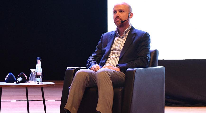 Bilal Erdoğan, Ege Kariyer Fuarı’nda gençlerle bir araya geldi