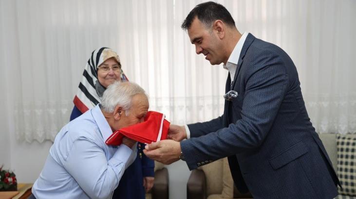 Alper Gezeravcı’nın ailesi memleketlerine döndü! ‘Gurur yaşattı, sevinç yaşattı’