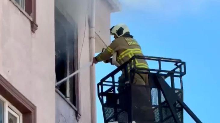 Balıkesir’de şarjda bırakılan cep telefonu yangın çıkardı