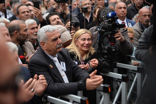 Belediye binasında öldürüldü! Zeydan Karalar: Bunun arkasında başka bir şey var