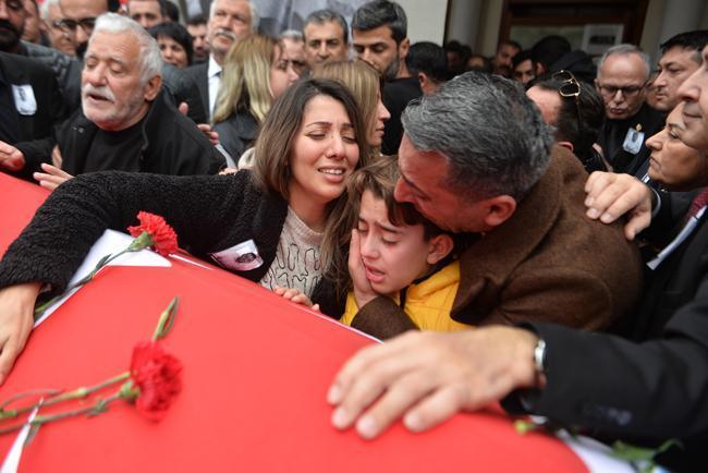 Belediye binasında öldürüldü! Zeydan Karalar: Bunun arkasında başka bir şey var