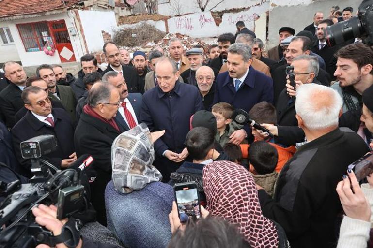 Bakan Özhaseki'den deprem açıklaması! '500'e yakın kırılmamış fay hattı var'