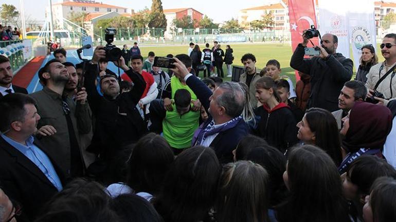 Bakan Bak: Türkiye, spor ülkesi olma yolunda hızla ilerliyor