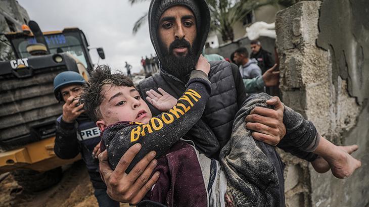 Gazze’de insanlık dramı: En az 30 bin 800 ölü