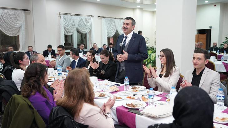 Bakan Tekin: Karşılıklı istişareyi önemsiyoruz