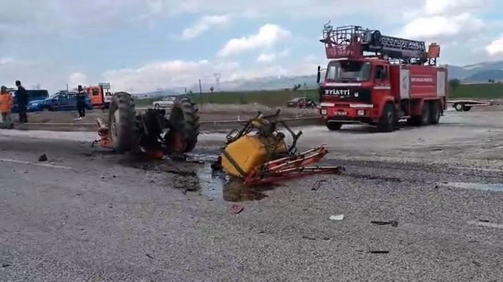 Isparta’da korkunç kaza! Otomobil hurdaya döndü: 4 yaralı