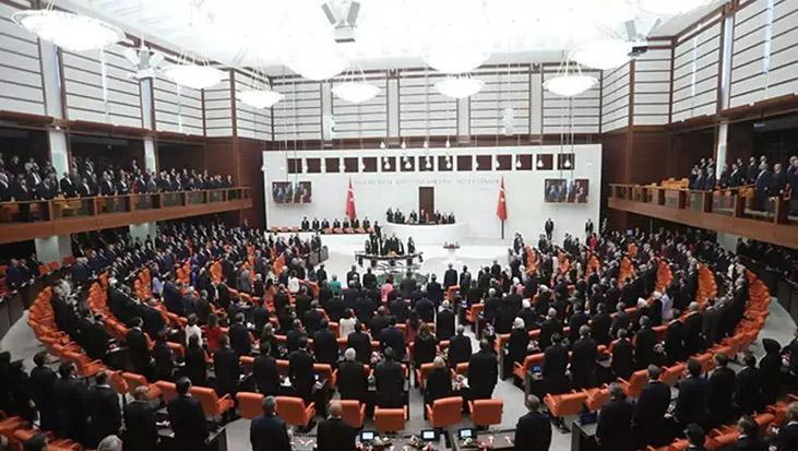 Yeni anayasa için yol haritası netleşti