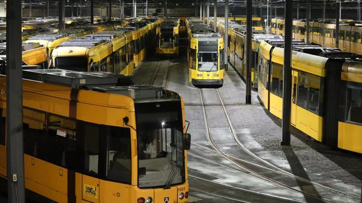 Almanya’da sürücü eksikliği nedeniyle tramvayları öğrenciler kullanacak