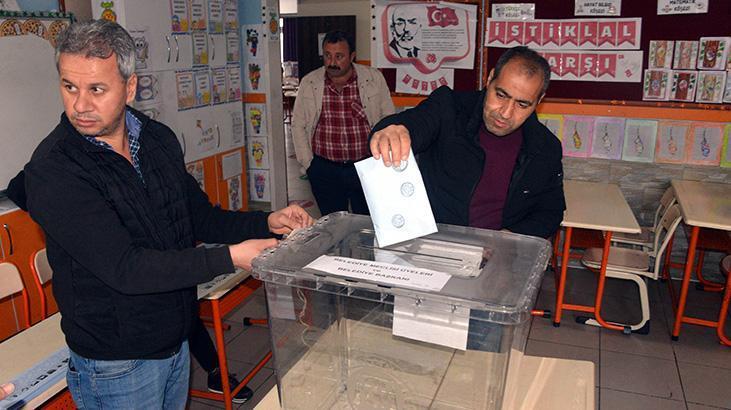 Türkiye sandık başında! İstanbul’da oy verme işlemi başladı
