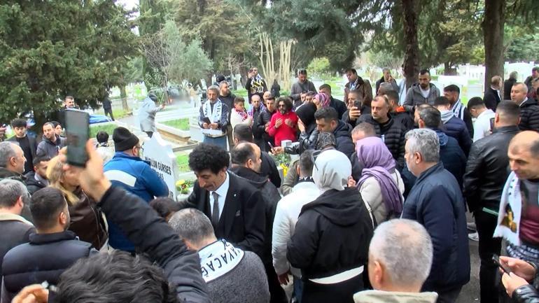 Müslüm Gürses ölümünün 11'inci yıl dönümünde mezarı başında anıldı!