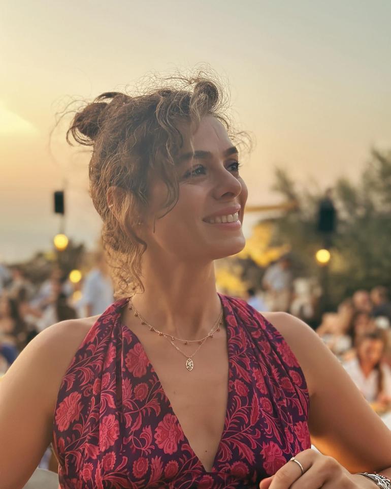 Özge Özpirinçci imaj değiştirdi! 'Bu saça alışamadım'