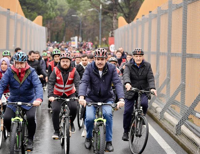 AK Parti İBB Başkan adayı Kurum: Bize çalışkan adam lazım, tatil yapan değil