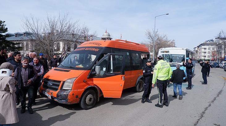 Erzurum’da trafik kazası: 14 kişi yaralandı