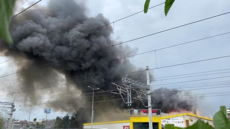 Kocaeli'nde korkutan yangın