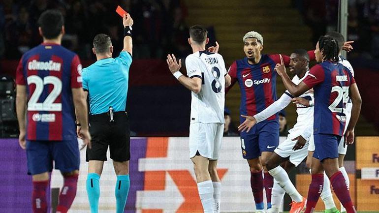 Barcelona-PSG maçında Araujo'dan olay hareket! İlkay Gündoğan tepki gösterdi