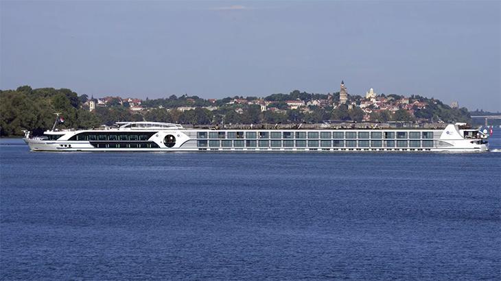 Bulgar yolcu gemisi Tuna Nehri’nde kaza yaptı: 11 yaralı