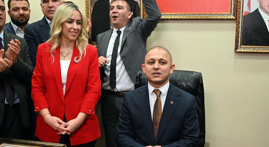 Kırıkkale Belediye Başkanı Önal mazbatasını alarak göreve başladı