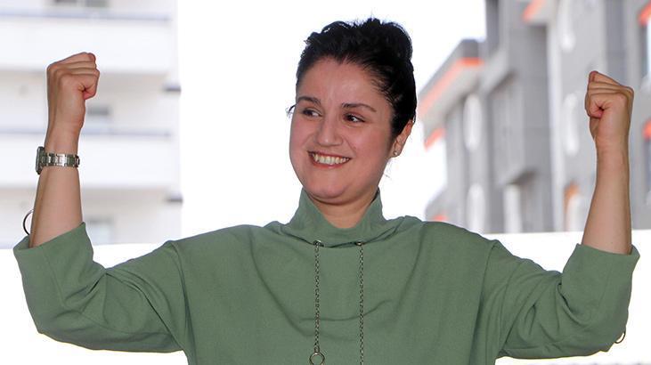 Kadınlar birlik oldu! 42 erkek rakibini geride bırakıp, muhtarlığı kazandı