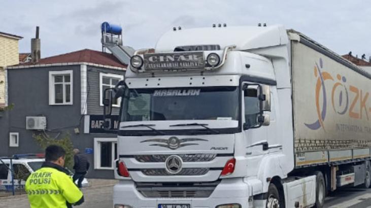 Feci kaza! Yolun karşısına geçmek isterken canından oldu