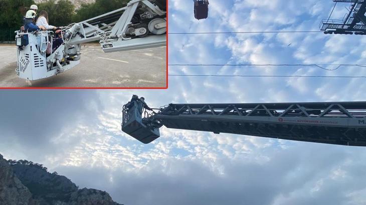 Antalya’da korku dolu anlar! Teleferik kabini düştü, seferlere ara verildi
