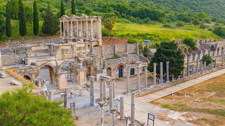Bakan Ersoy rakam verdi! Bayramda 1,7 milyon kişi müze ve ören yerlerini ziyaret etti
