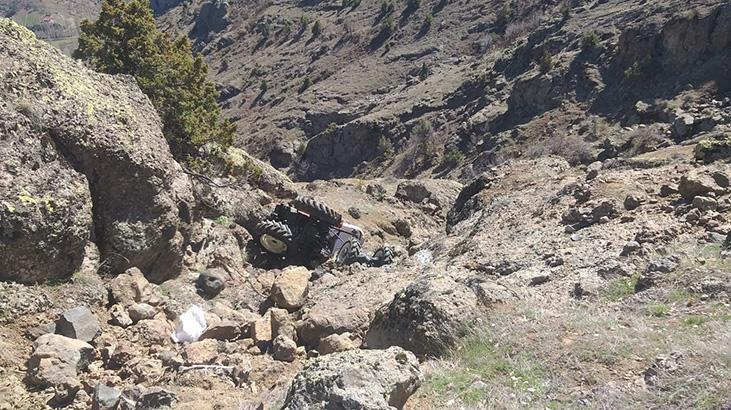 Traktörle 150 metrelik uçurama yuvarlanan baba oğul atlayarak kurtuldu