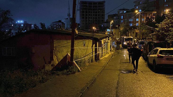 Son dakika… Gaziosmanpaşa’da toprak kayması! 14 ev etkilendi, 70 kişi tahliye edildi