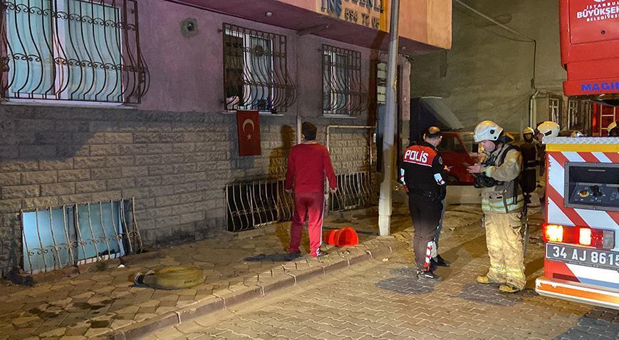 Sultangazi’de 4 katlı binada korkutan yangın