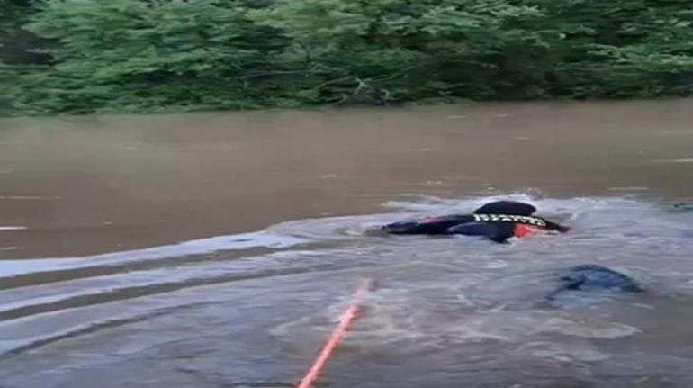 Çatalca'da ekipler mahsur kalan vatandaşları kurtardı