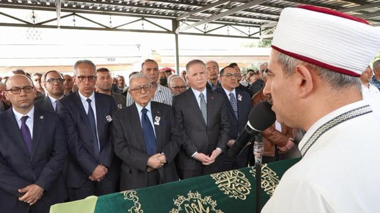 Prof. Dr. Sezer Hatemi'ye veda! Son yolculuğuna uğurlandı