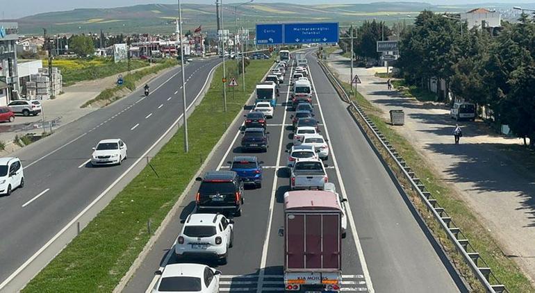 Tatilciler geri dönüş yolunda! İşte adım adım son durum...