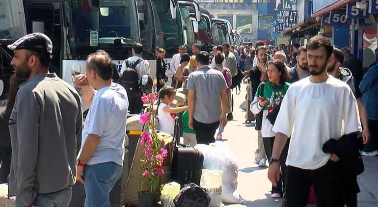 Tatilciler geri dönüş yolunda! İşte adım adım son durum...