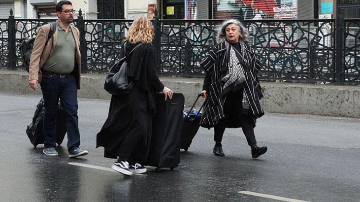 Taksim’deki otellerde kalan turistler alandan ayrıldı