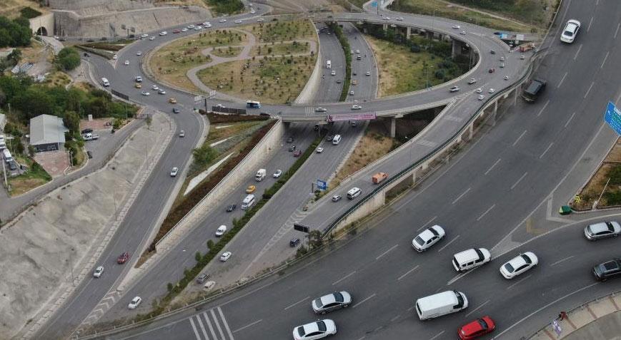 İzmir’de ‘Survivor’ı yaşatan dev kavşak! Sürücüler buraya gelince strese giriyor