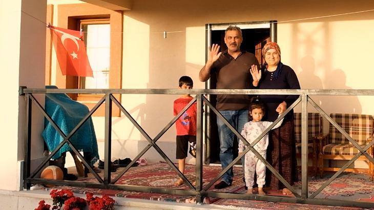 Depremzede Sözer ailesi yeni evine kavuştu! Bakan Özhaseki: Söz verdik, sözümüzü tuttuk
