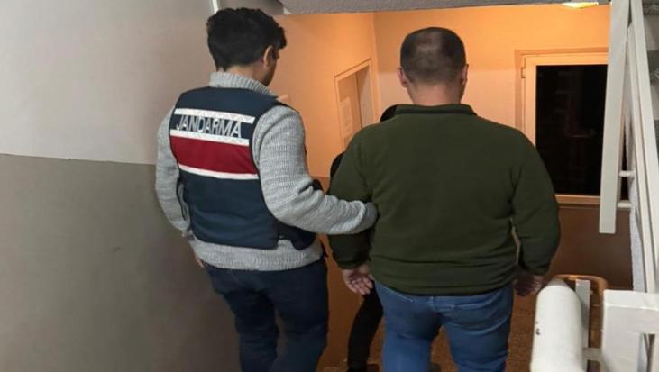 İzmir’de FETÖ’ye yeni operasyon