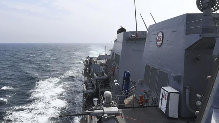 Çin ordusu: ABD savaş gemisini Güney Çin Denizi’nden çıkardık