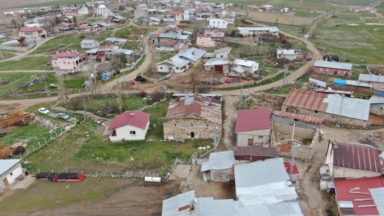 Tarihi kiliseye ünlü sanatçılar talip oldu