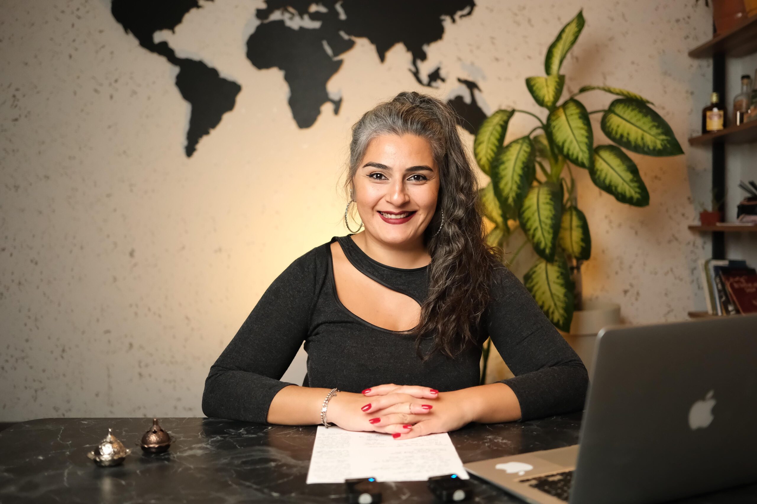 Ünlü Astrolog Ece Çağla Kaya Kova Burcunu Yorumladı