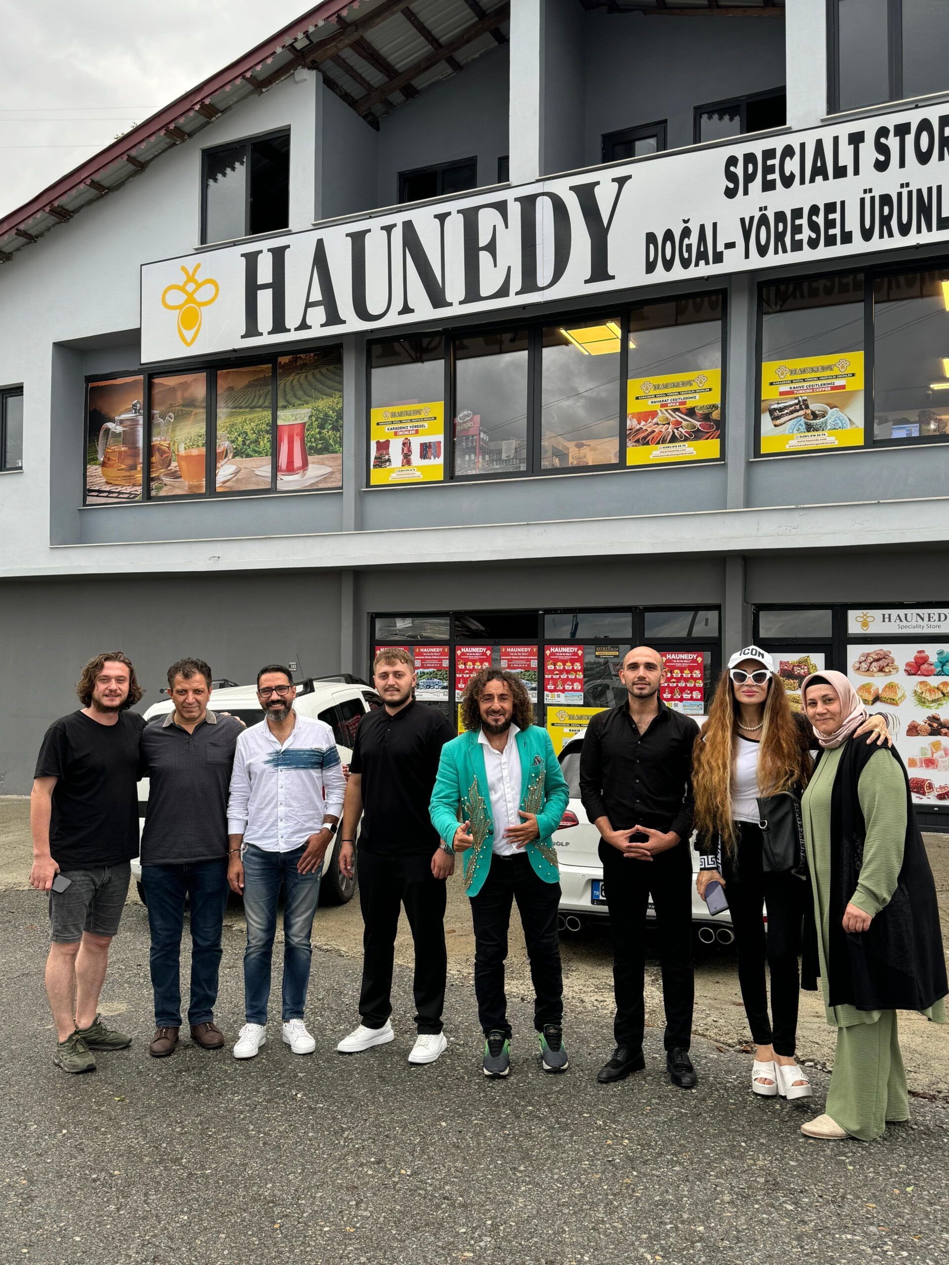 Onur Atmaca, Orhan Aykut ve Mülayim Çimen Haunedy’de Doğal Ürünlere Hayran Kaldı