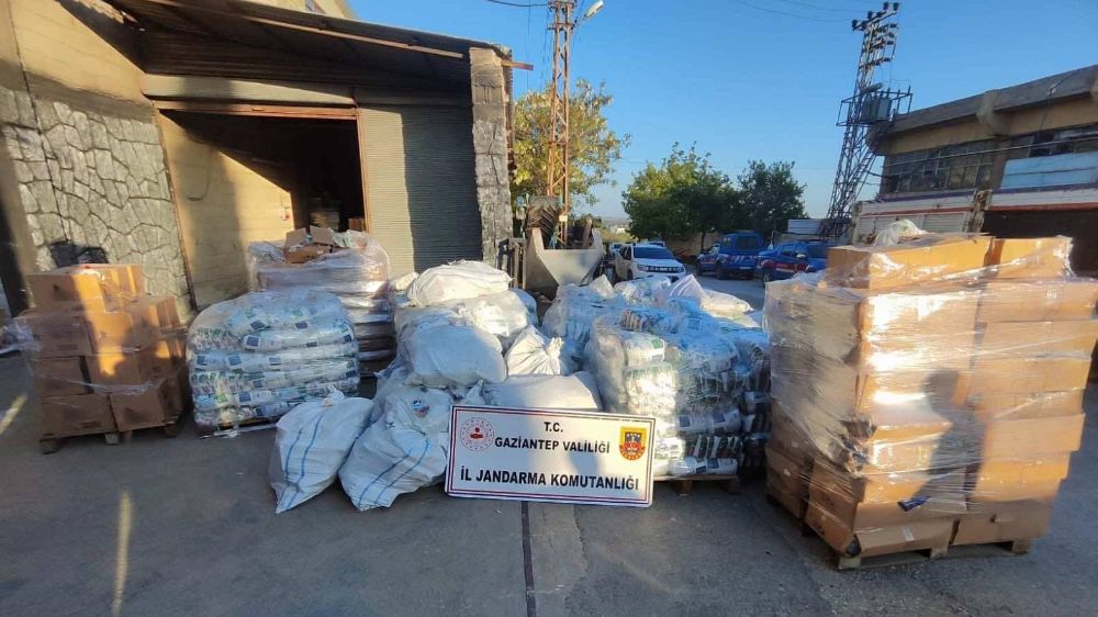 Gaziantep’te Kaçak Deterjan Operasyonu: 1.26 Milyon Liralık Sahte Ürünler Ele Geçirildi