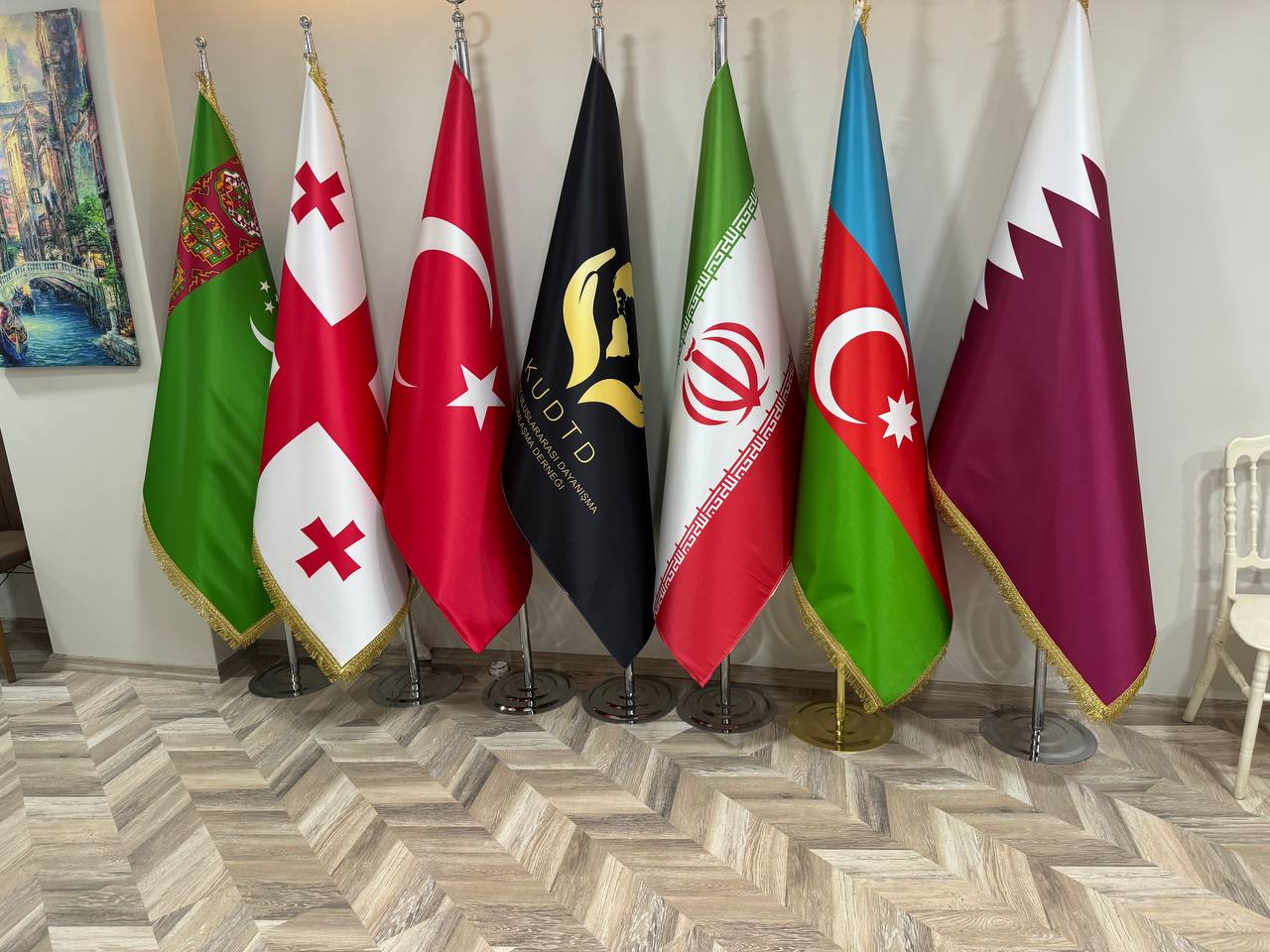 Göç İdaresindeki Aksaklıklar ve Mültecilerin Yaşadığı Zorluklar: Karadeniz Dayanışma Derneği’nden Açıklama